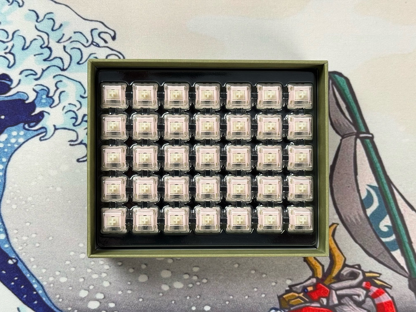 MMD Vivian 43g 5 Pin Linear Factory Lubed Switches 35x Box