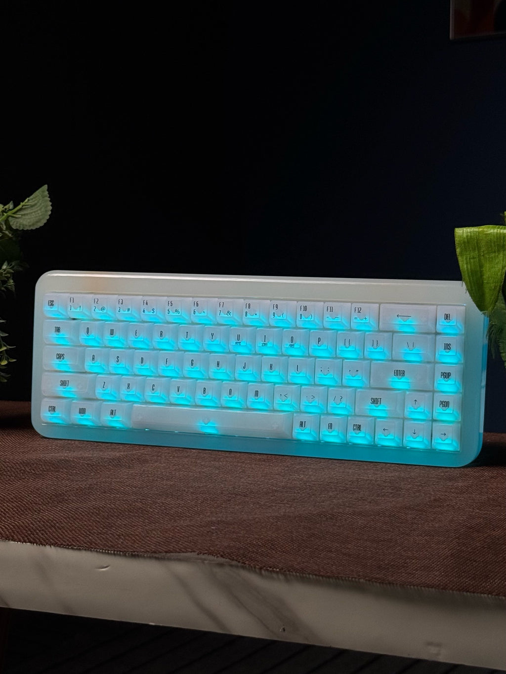 AKKO YU01 ( WHITE JADE ) RESIN KEYBOARD